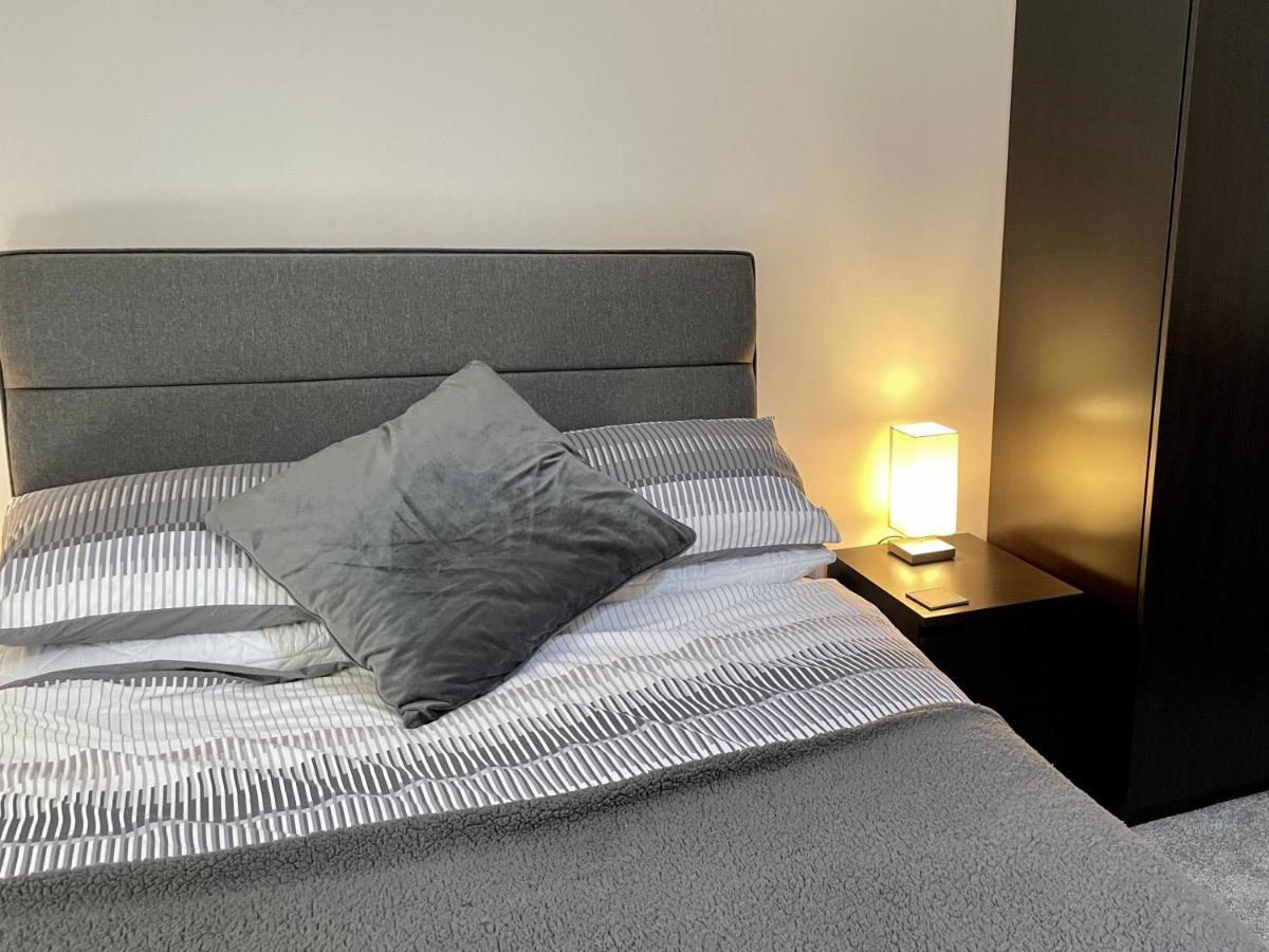 يورك Garden View - 2 Bedroom Bungalow المظهر الخارجي الصورة